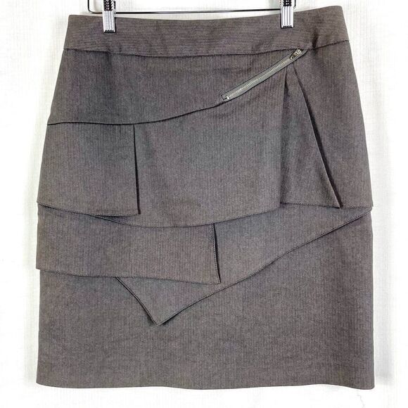 Larry  Levine SPT Pencil Skirt Size 10 Gray Tiered - Picture 1 of 7